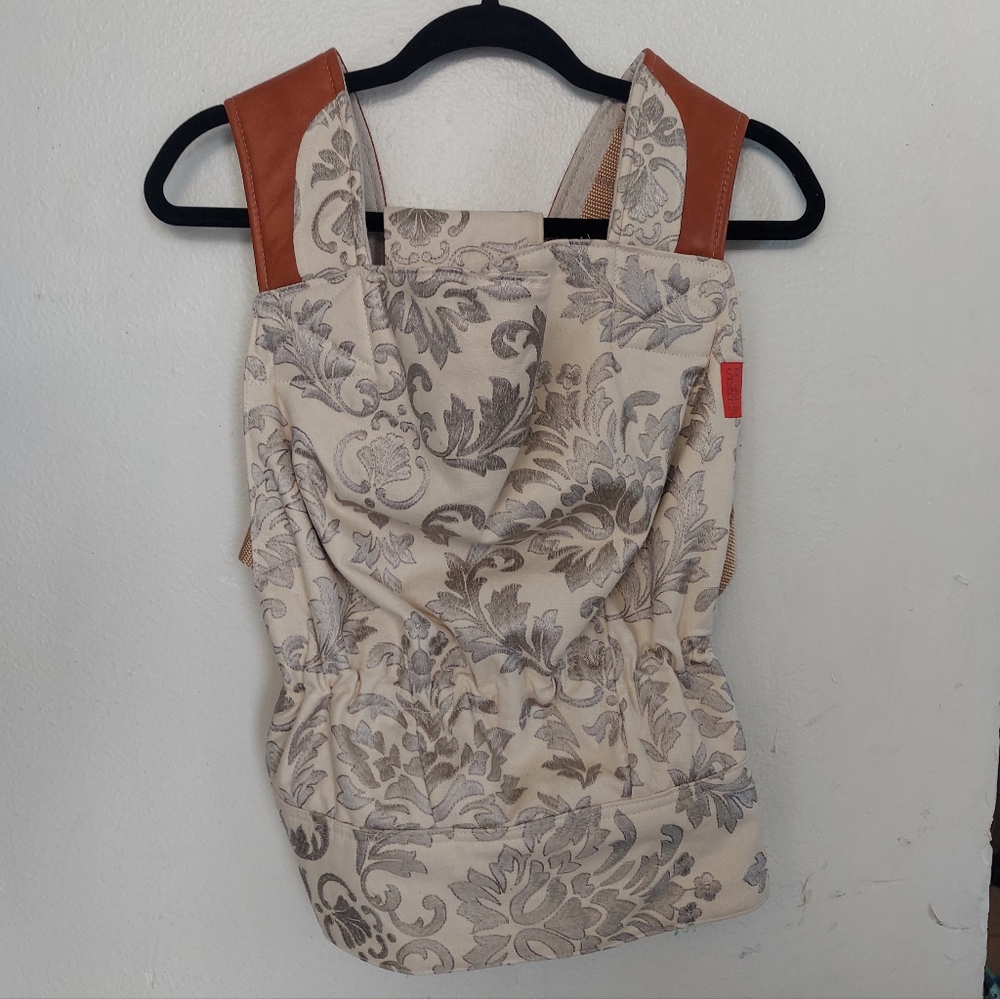 Sakura Bloom 2021 Ivy Toddler Scout Whiskey Leather NWOT🌿